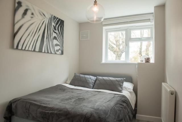 Finchley Contemporary 2 Bed Apartment + Parking Hendon Luaran gambar